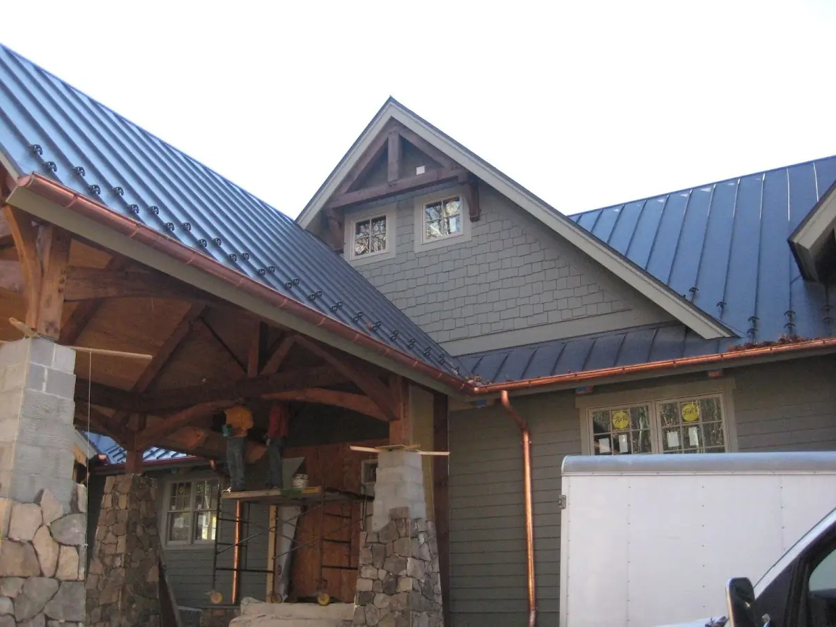 Craftsman Roofing team delivering quality roofing work in Guadalupe